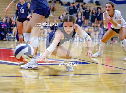 Thumbnail 3 in Oak Ridge vs College Park photogallery.