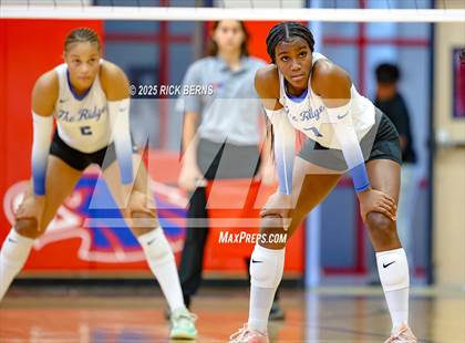 Thumbnail 1 in Oak Ridge vs College Park photogallery.
