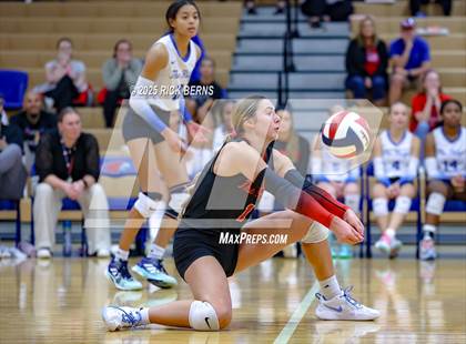Thumbnail 1 in Oak Ridge vs College Park photogallery.