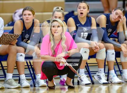 Thumbnail 2 in Oak Ridge vs College Park photogallery.
