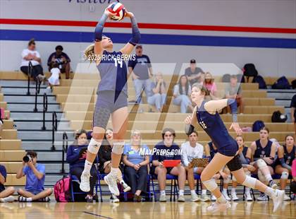 Thumbnail 2 in Oak Ridge vs College Park photogallery.