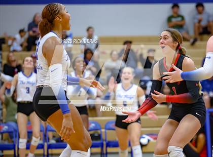 Thumbnail 2 in Oak Ridge vs College Park photogallery.