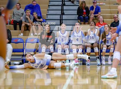 Thumbnail 2 in Oak Ridge vs College Park photogallery.
