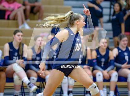 Thumbnail 2 in Oak Ridge vs College Park photogallery.