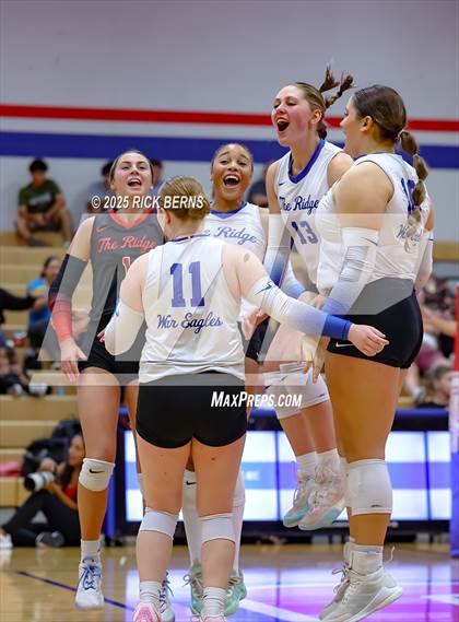 Thumbnail 2 in Oak Ridge vs College Park photogallery.
