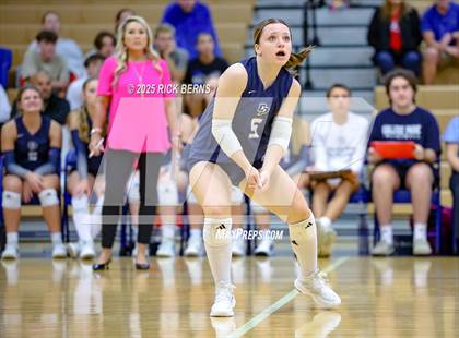 Thumbnail 2 in Oak Ridge vs College Park photogallery.