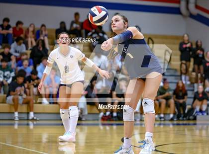 Thumbnail 1 in Oak Ridge vs College Park photogallery.