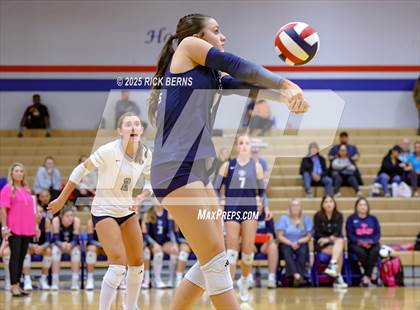 Thumbnail 3 in Oak Ridge vs College Park photogallery.