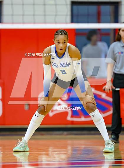 Thumbnail 2 in Oak Ridge vs College Park photogallery.