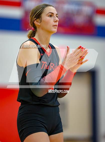 Thumbnail 2 in Oak Ridge vs College Park photogallery.