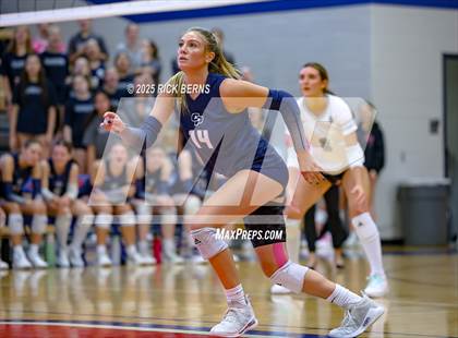 Thumbnail 2 in Oak Ridge vs College Park photogallery.