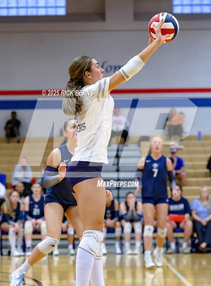 Thumbnail 1 in Oak Ridge vs College Park photogallery.