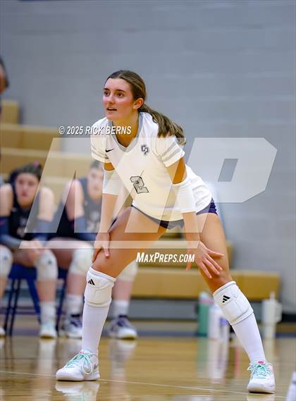 Thumbnail 1 in Oak Ridge vs College Park photogallery.
