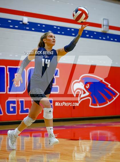 Thumbnail 3 in Oak Ridge vs College Park photogallery.