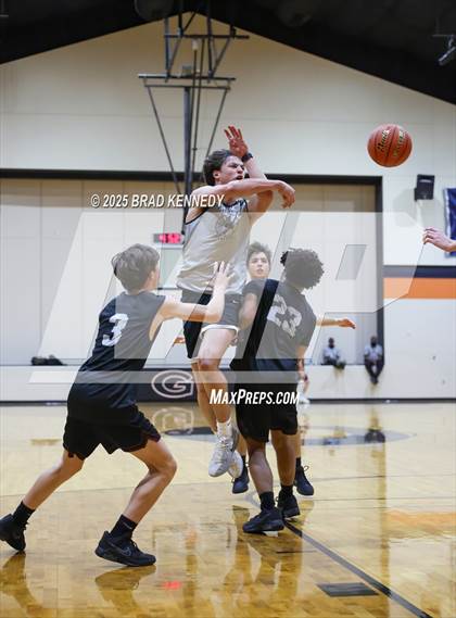 Thumbnail 2 in McLeod @ Gary (Scrimmage) photogallery.