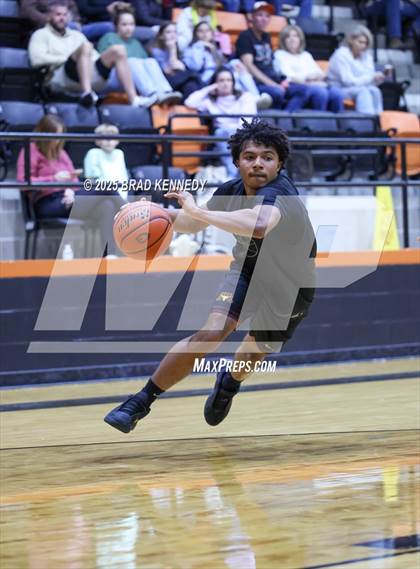 Thumbnail 1 in McLeod @ Gary (Scrimmage) photogallery.