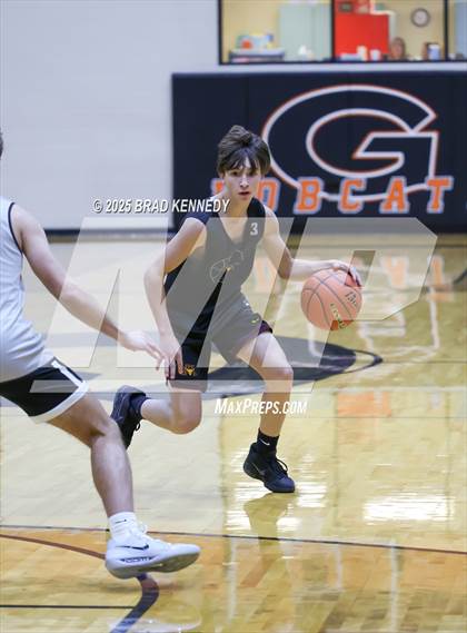 Thumbnail 3 in McLeod @ Gary (Scrimmage) photogallery.