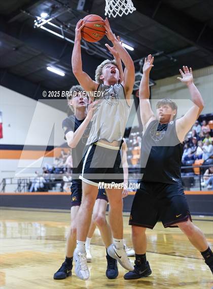 Thumbnail 1 in McLeod @ Gary (Scrimmage) photogallery.