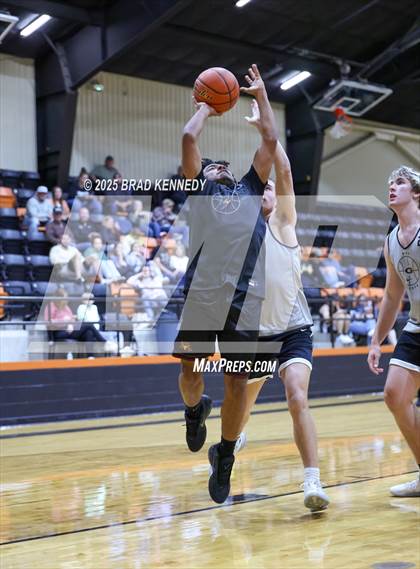 Thumbnail 1 in McLeod @ Gary (Scrimmage) photogallery.