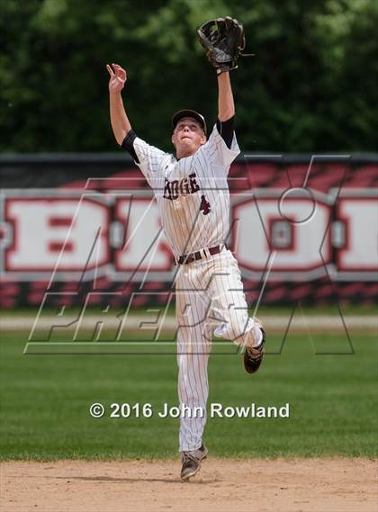 Thumbnail 3 in Barrington vs. Prairie Ridge (IHSA 4A Regional Final) photogallery.