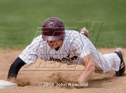 Thumbnail 3 in Barrington vs. Prairie Ridge (IHSA 4A Regional Final) photogallery.