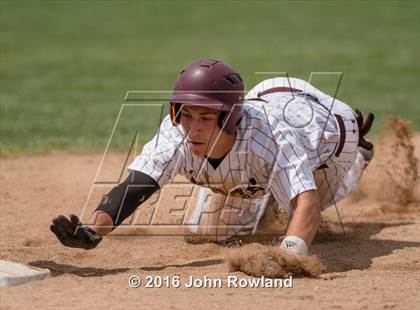 Thumbnail 3 in Barrington vs. Prairie Ridge (IHSA 4A Regional Final) photogallery.