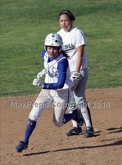 Thumbnail 3 in Crescenta Valley @ Burbank (Game 2) photogallery.