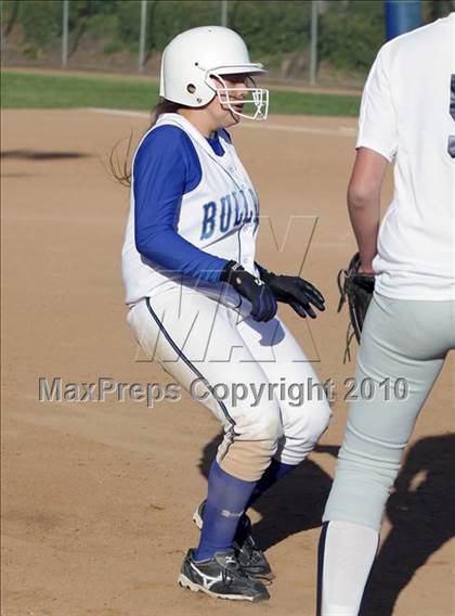 Thumbnail 3 in Crescenta Valley @ Burbank (Game 2) photogallery.