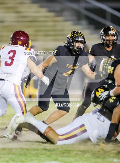 Thumbnail 3 in Roosevelt @ San Fernando (CIF LA City Section D2 2nd Round) photogallery.