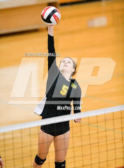Thumbnail 3 in Patrick Henry vs La Jolla (September Classic) photogallery.