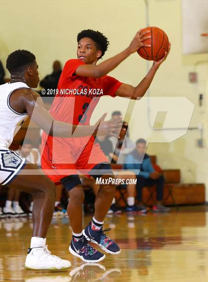 Thumbnail 2 in Colony vs. Mayfair (Harvey Kitani Classic) photogallery.