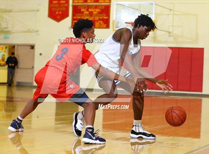 Thumbnail 3 in Colony vs. Mayfair (Harvey Kitani Classic) photogallery.