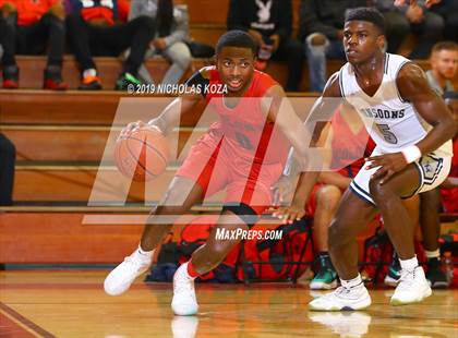 Thumbnail 1 in Colony vs. Mayfair (Harvey Kitani Classic) photogallery.