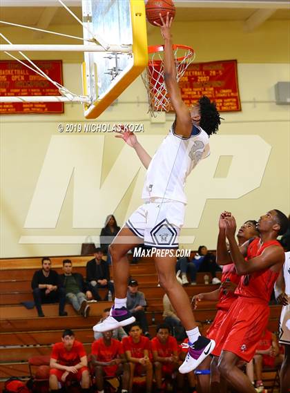 Thumbnail 2 in Colony vs. Mayfair (Harvey Kitani Classic) photogallery.