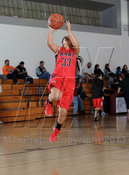 Thumbnail 3 in Notre Dame vs. Hart (La Canada Tournament) photogallery.
