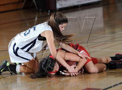 Thumbnail 3 in Notre Dame vs. Hart (La Canada Tournament) photogallery.