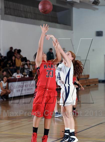 Thumbnail 2 in Notre Dame vs. Hart (La Canada Tournament) photogallery.