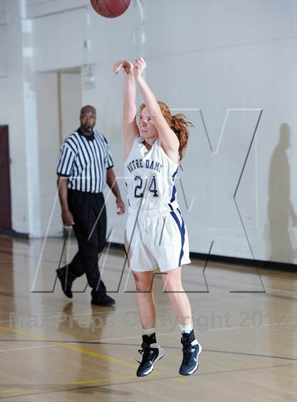 Thumbnail 2 in Notre Dame vs. Hart (La Canada Tournament) photogallery.