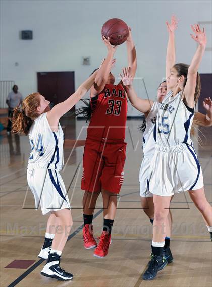 Thumbnail 2 in Notre Dame vs. Hart (La Canada Tournament) photogallery.