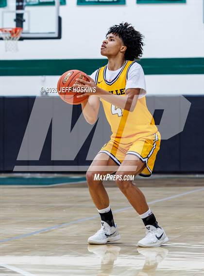 Thumbnail 3 in Archbishop Moeller @ Trinity photogallery.