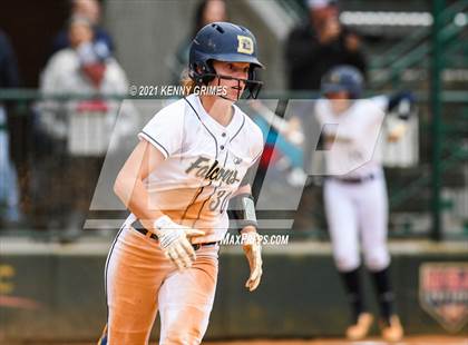 Thumbnail 3 in Dacula vs. Pope photogallery.