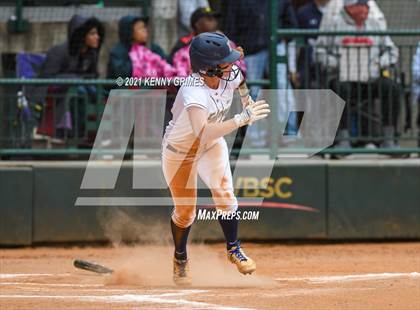 Thumbnail 2 in Dacula vs. Pope photogallery.