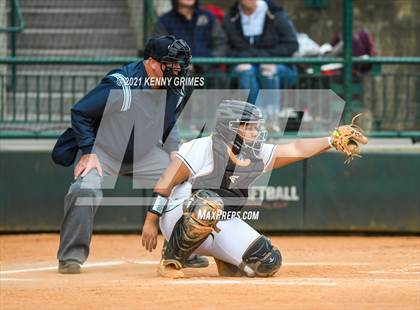 Thumbnail 2 in Dacula vs. Pope photogallery.