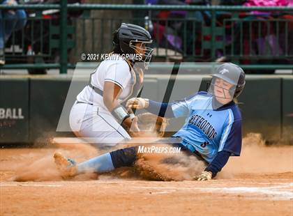 Thumbnail 1 in Dacula vs. Pope photogallery.