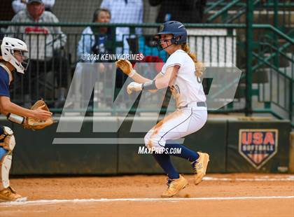 Thumbnail 3 in Dacula vs. Pope photogallery.