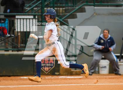 Thumbnail 2 in Dacula vs. Pope photogallery.