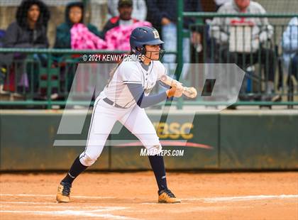 Thumbnail 2 in Dacula vs. Pope photogallery.