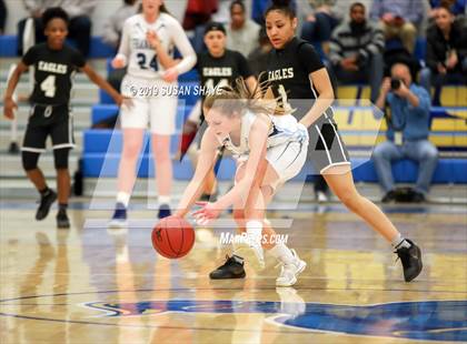 Thumbnail 1 in Franklin vs Central (MIAA Division 1 Semifinal) photogallery.