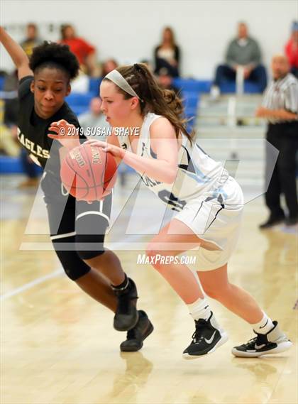 Thumbnail 1 in Franklin vs Central (MIAA Division 1 Semifinal) photogallery.