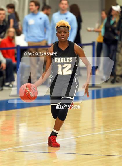 Thumbnail 2 in Franklin vs Central (MIAA Division 1 Semifinal) photogallery.
